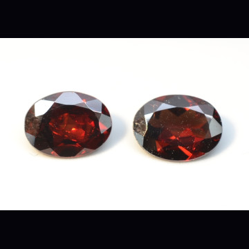 Granato almandino coppia 2.75 ct.