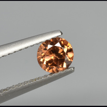 Brown zircon 0.74 ct.