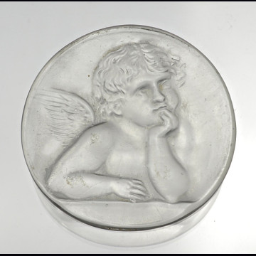 Glass cameo Raphael angel 60.41 ct.