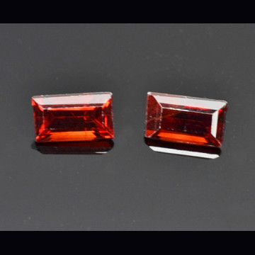 Zircone rosso coppia 0.93 ct.
