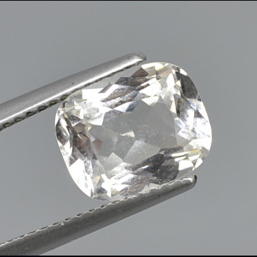 DANBURITE cuscino 3.06 ct.