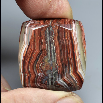 Crazy lace agate 56.36 ct.