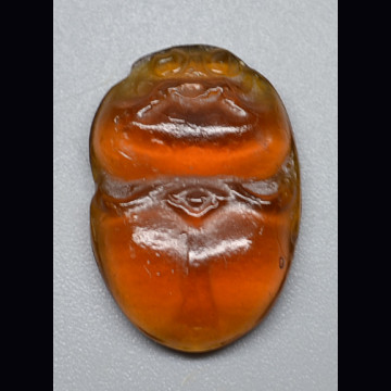 Glass cameo scarab 10.37 ct.