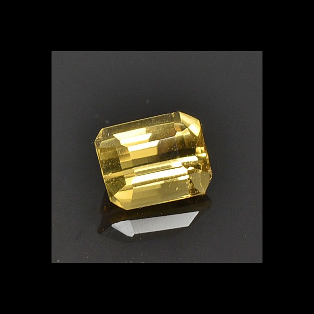 Berillo aureo  2.77 ct.