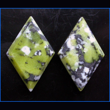 Lizardite -pair ct. 18.70