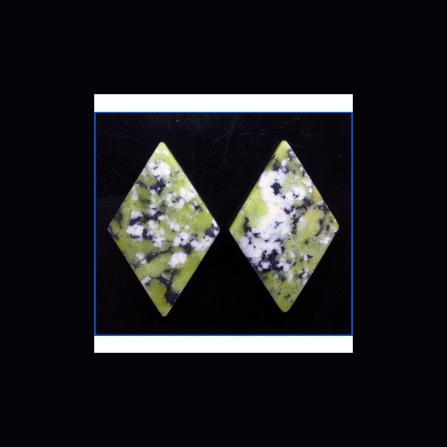 Lizardite -pair ct. 18.70