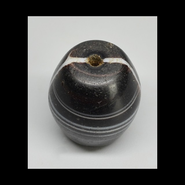 Antica perlina in vetro  6.41 gr.