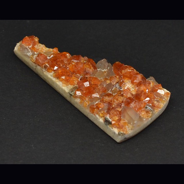 Essonite drusa  28.05 ct.