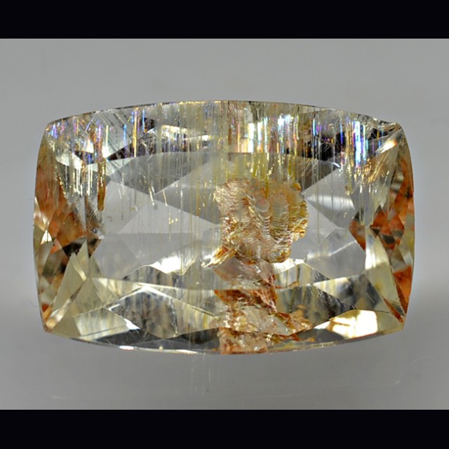 Topazio con limonite  11.30 ct.