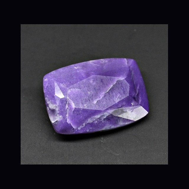 Sugillite  4.22 ct.