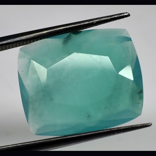 Gemma silicea  5.92 ct.