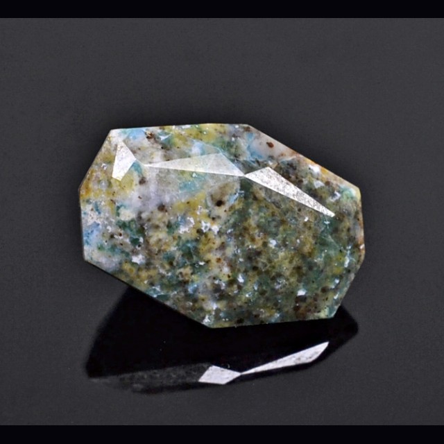 Ellestadite  2.50 ct.