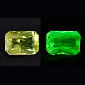 Uranium glass  11.40 ct.