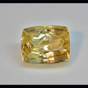 Aragonite  8.83 ct.