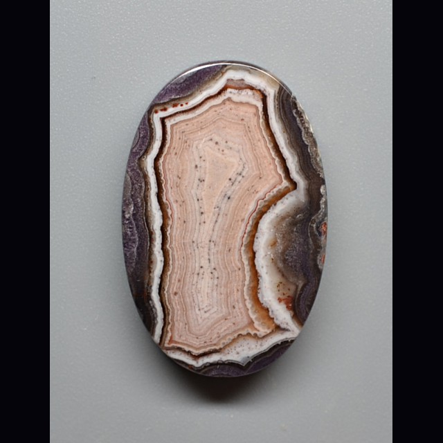 Agata Purple Passion 16.10 ct.