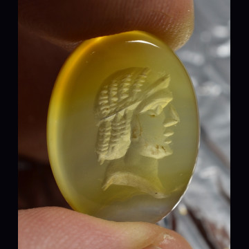 Carnellian intaglio  12.56 ct.