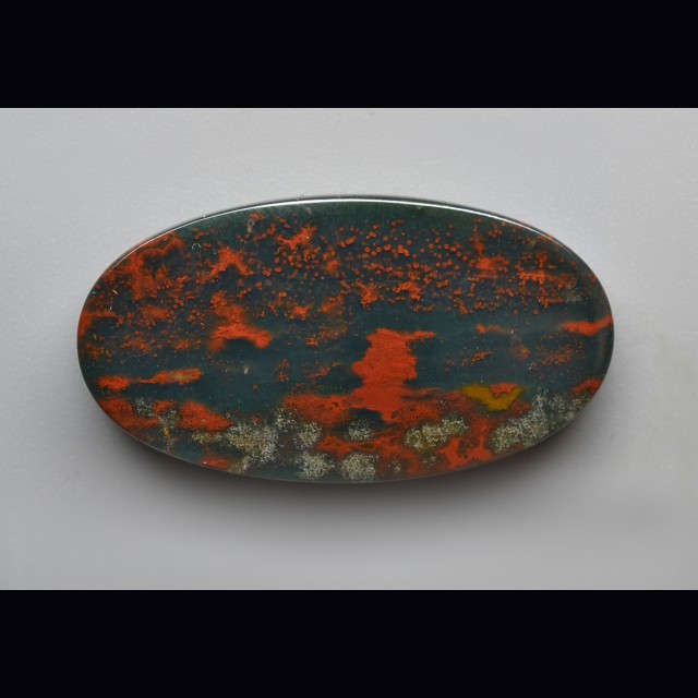 Heliotrope -bloodstone  18.70 ct.