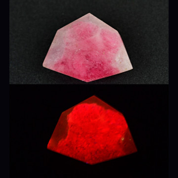 Tugtupite  2.53 ct.